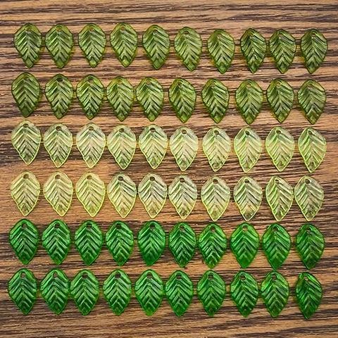 Cuentas de Mini Hoja de Árbol de Acrílico Verde Para Accesorios de Fabricación de Joyas DIY Pendientes Pulsera Surtido