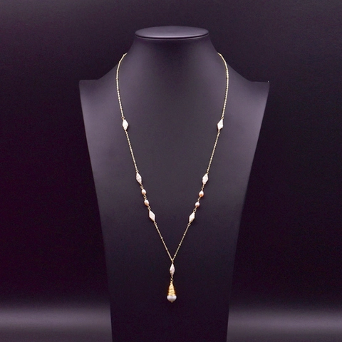 Collana Lunga in Perle d'Acqua Dolce Barocche Per Donne Rame Placcato Oro 18K Retrò Fatto a Mano Ciondolo Catena Maglione Gioielli Eleganti