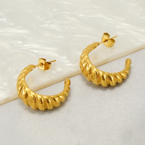 Boucles D'oreilles Créoles En Acier Inoxydable Plqué Or 18K Croissant Côtelé Torsadé Design Géométrique Pour Femmes