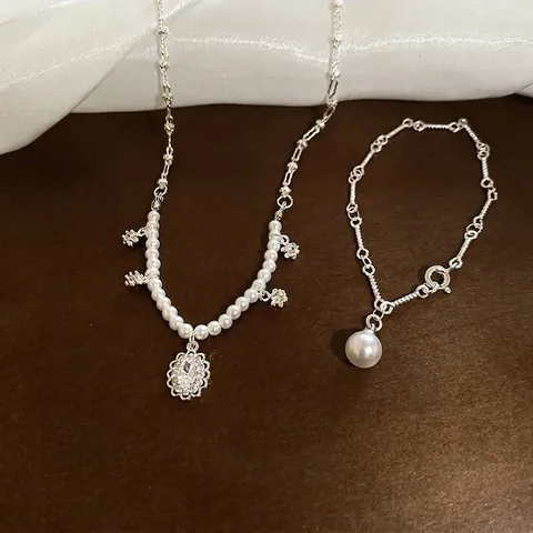 Elegant Jewelry Set Necklace And Bracelet With Imitation Artificial Pearls Zircon Floral Pendants Silver Tone Lightweight Luxury For Women