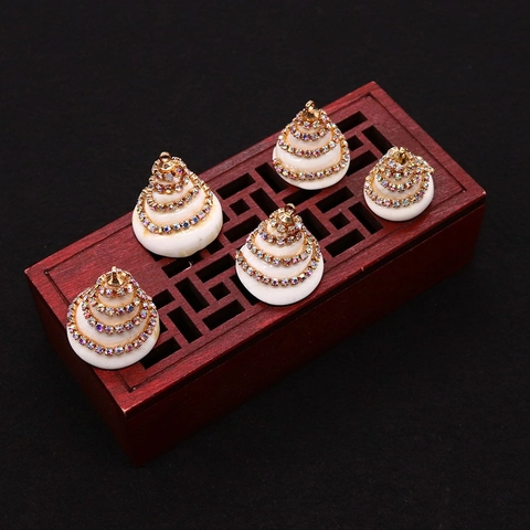 Natuurlijke Conch Schelp Hanger Spiraal Ingelegde Kleurrijke Strass Vergulde Connector Voor DIY Sieraden Maken Vrouwen