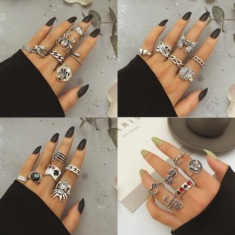 Vintage Silver Color Alloy Rings Gothic Punk Butterfly Spider Skull Snake Mushroom Mask Heart Hip Hop Retro Jewelry Accessory