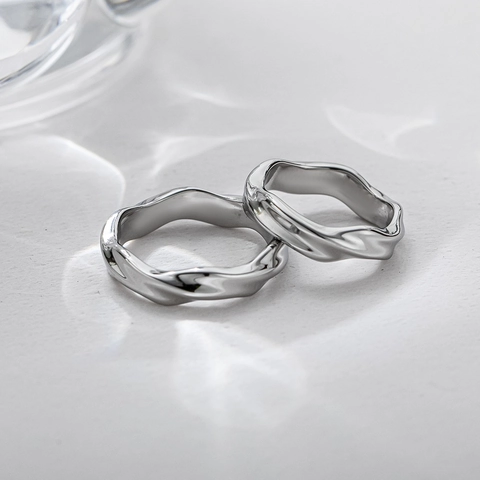 Minimalistische Mobius Golfring Titanium Staal Spiegel Gepolijst Geometrische Band Sieraden Voor Dames Heren Koppels