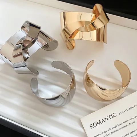 Metallische Manschette Armreif Geknotet Verdreht Offen Hochglanzpoliert Minimalistischer Modeschmuck Für Damen