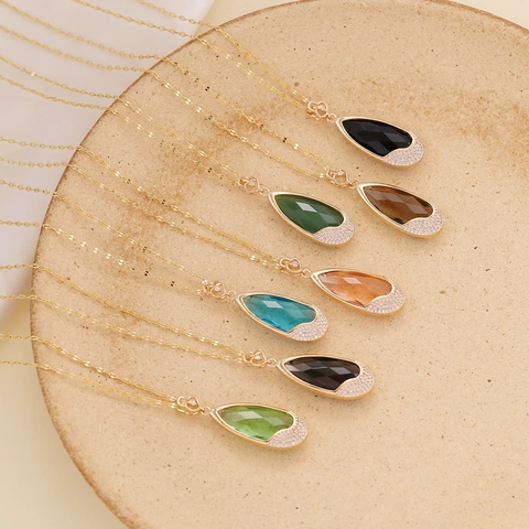 Collana Con Pendente A Goccia D'acqua Rame Placcato Oro 18K Vetro Sfaccettato Zirconia Cuore Donne Elegante