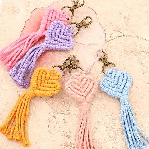 Portachiavi A Cuore Intrecciato A Mano Corda Di Cotone Nappa Bohemien Vintage Lega Chiusura A Moschettone Ciondolo Borsa
