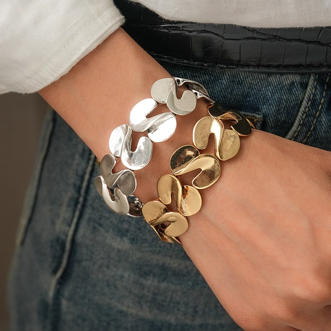 Unregelmäßiges S-Förmiges Verdrehtes Metallarmband Minimalistisches Legiertes Elastisches Armband Trendy Schmuck Damen