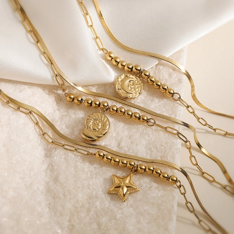 Doppellagiges Edelstahl Charm Armband Für Damen Vergoldet Schlangenkette Stern Mond Muschel Anhänger Stapelbarer Schmuck