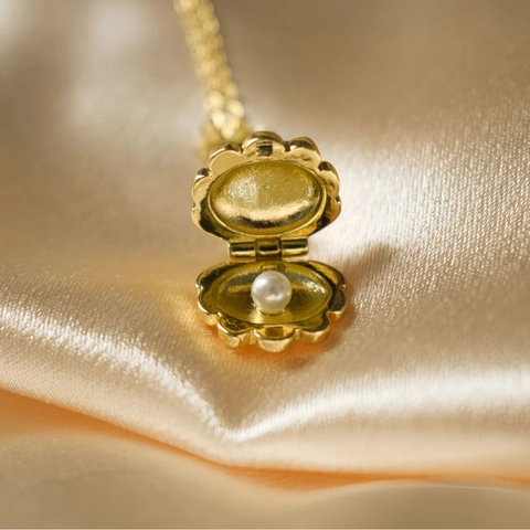 Vintage Gold Plated Stainless Steel Open Shell Locket Pendant Necklace With Artificial Pearl For Women Fashion Jewelry Everyday Gift