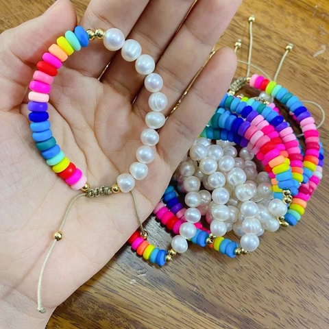 Handgefertigtes Regenbogen Polymer Ton Heishi Perlen Und Süßwasserperlen Armband Verstellbar Sommer Boho Schmuck Damen