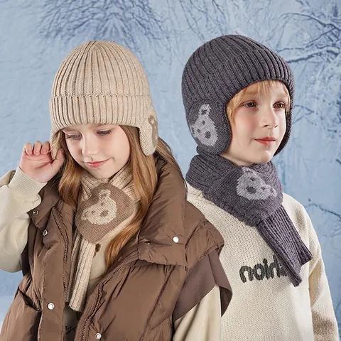 Cappello In Maglia E Sciarpa Inverno Caldo Foderato In Pile Protezione Orecchie Motivo Orsetto Acrilico Per Bambini
