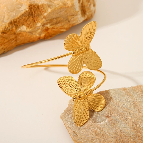 Bracciale Aperto Farfalla Acciaio Inossidabile Placcato Oro Elegante Ali Texturizzate Gioielli Stile Ins Per Donna