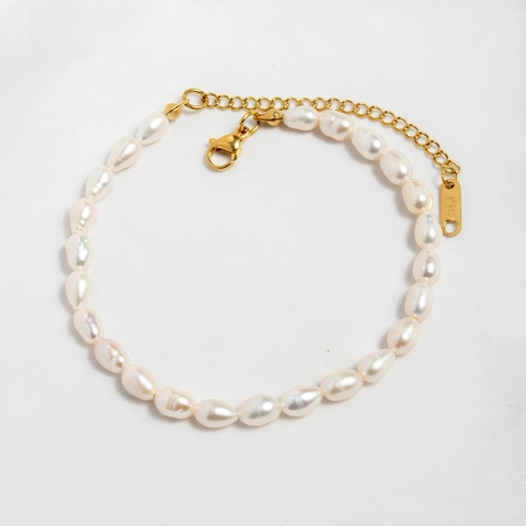 Women's 18K Gold Plated Stainless Steel Freshwater Pearl Bracelet Minimalist Baroque Pearl OT Buckle Splicing Chain Jewelry