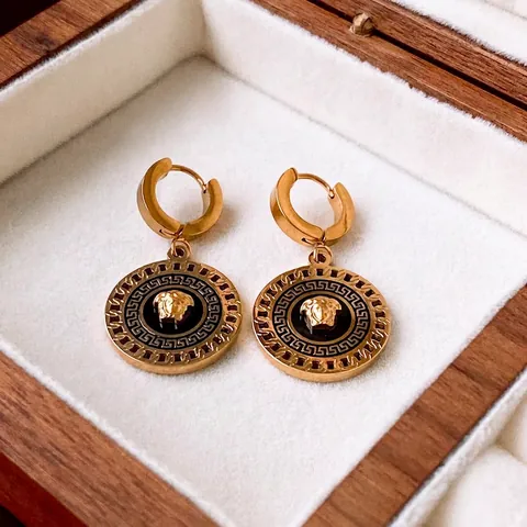 Vintage Luxury Round Drop Earrings Stainless Steel Gold Plated Enamel Relief Portrait Pattern Statement Jewelry