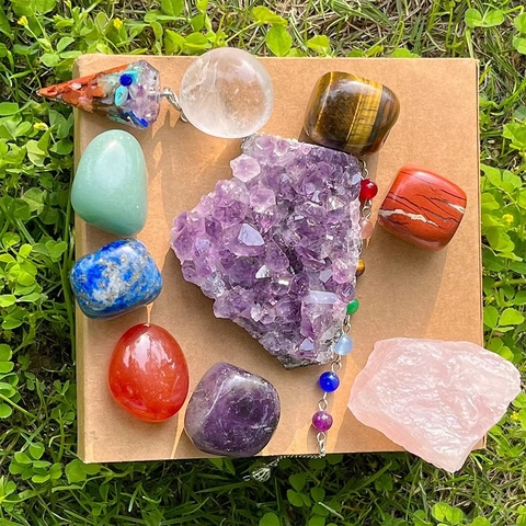 Natuurlijke Genezende Kristallen Set Chakra Stenen Amethist Cluster Rozenkwarts Gepolijste Edelstenen Pendel Meditatie Yoga Huis Decor