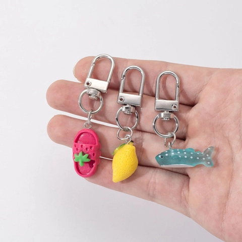 Porte-Clés En Résine De Fruits Animaux Et Dés Simulés Avec Fermoir En Alliage De Zinc Charme De Sac
