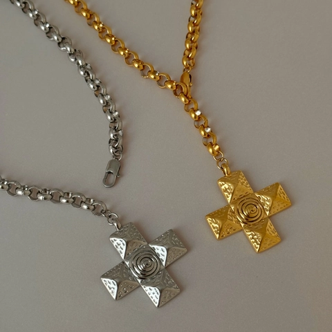 Vintage 18K Gold Plated Stainless Steel Cross Pendant Necklace With Spiral Texture Hammered Metal Chunky Rolo Chain For Women
