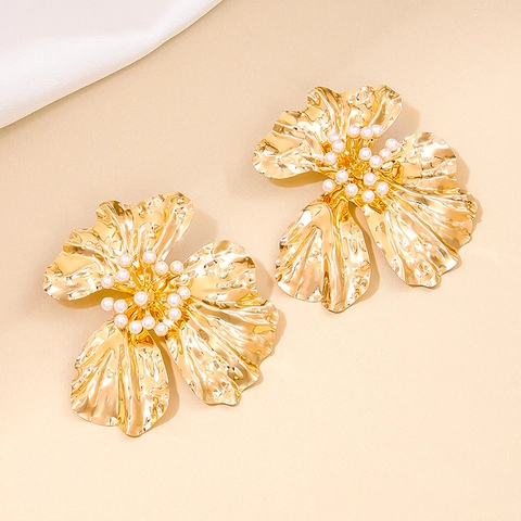 Exaggerated Golden Flower Stud Earrings Metallic Wrinkle Texture Artificial Pearl Center Large Petal Earrings Fashion Jewelry For Women
