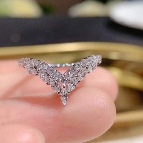 Anillo A Corona A Forma Di V Lega Strass Bianco Taglio Marquise Rotondo Eleganti Gioielli Da Sposa Per Donna