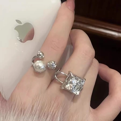 Nischendesign Legierung Künstliche Perle Offener Ring Übertriebener Quadratischer Strass Silberring Für Damen Trendy Hip Hop Schmuck