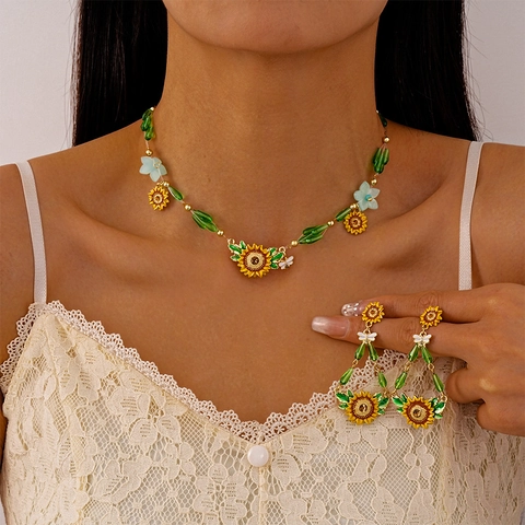 Collar Colgante Girasol Abeja Aleación Esmalte Cuentas De Vidrio Verano Playa Fresco Pastoral Floral Joyería Para Mujeres