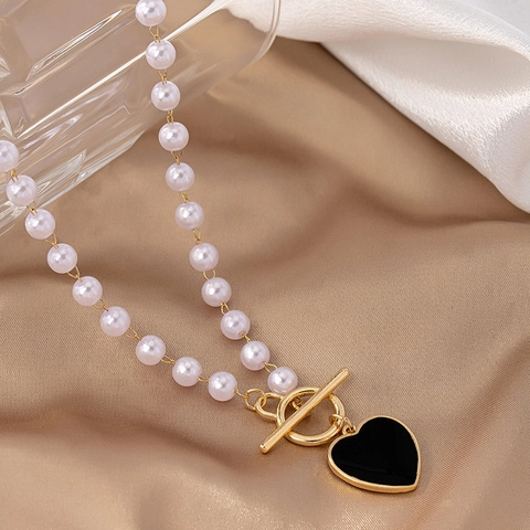 Elegante Collana Di Künstliche Perle Imitazione Con Ciondolo A Cuore Nero Chiusura A Gancio In Lega Stile Vintage Francese Per Donna