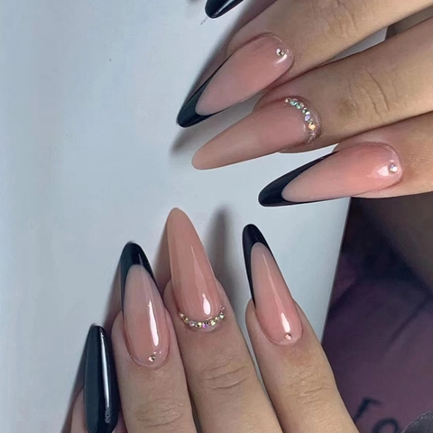 Unghie A Pressione Mandorla Punta Nera Francese Accenti Strass Lungo Rosa Nude Unghia Artificiale Per Donne Manicure Chic