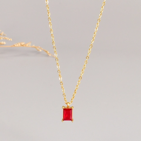 Elegante Collana Con Pendente In Pietra Preziosa Rettangolare Taglio Smeraldo Acciaio Inossidabile 316L Placcato Oro 18K Donna