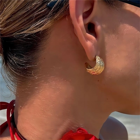 C Shaped Stud Earrings Stainless Steel 18K Gold Plated Hammered Texture Geometric Wrinkle Minimalist Jewelry For Women