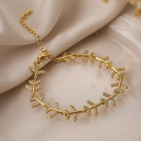Bracciale In Rame Placcato Oro Da Donna Micro Zircone Cuore Alato Aereo Gioiello Di Moda Regalo