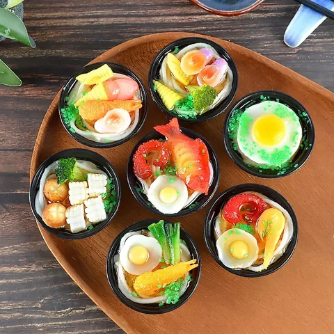 Miniatura Simulazione Udon Ramen Modello Cibo Portachiavi Ciotola Ornamento Sospeso Decorazione Scrivania Giocattolo