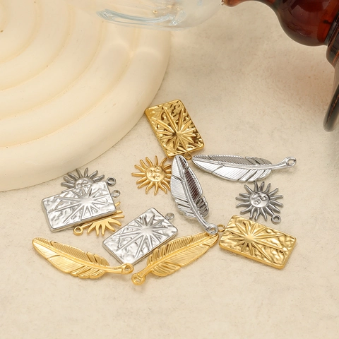 Colgantes De Acero Inoxidable Charms De Cara De Sol Pluma Rectángulo Para Hacer Joyas DIY Collares Pulseras Chapado En Oro 18K