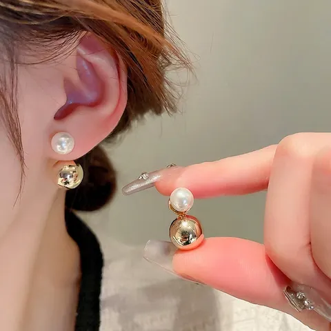 Pendientes De Botón De Doble Cara Minimalistas Con Perla Artificial De Imitación Blanca Y Bola Chapada En Oro Poste De Plata 925