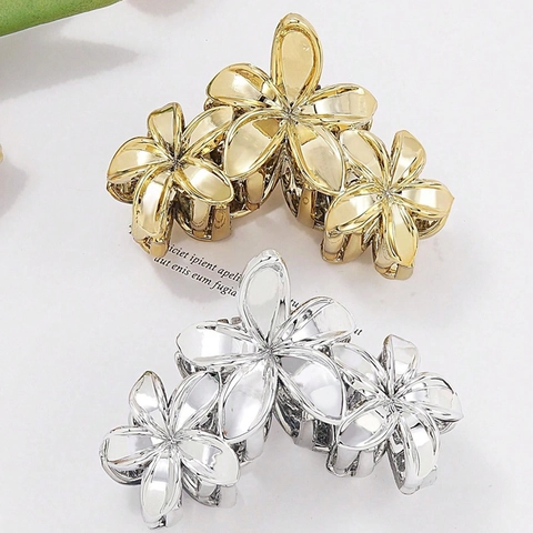 Eleganter Metall Haarklammer Frangipani Blüte Galvanisierte Legierung Floral Blühen Shark Clip Damen