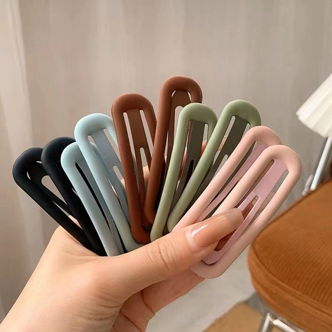 Matte Metal Hair Clips Hollow Oval Snap Clips Morandi Colors Frosted Minimalist Hairpins Women Girls Hair Accessories