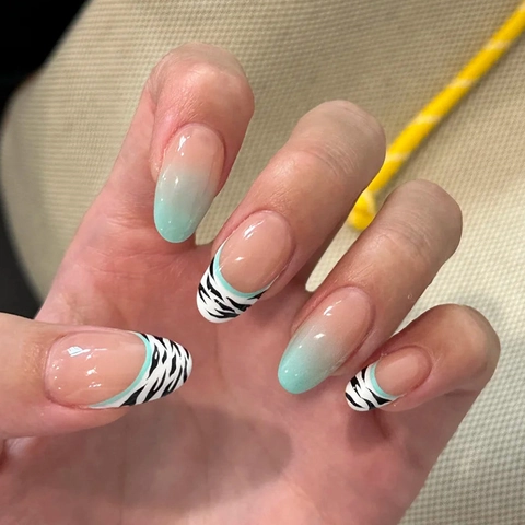 Uñas Postizas Degradado Verde Menta Estampado Leopardo Cebra Punta Francesa Forma Ovalada Plástico ABS Manicura
