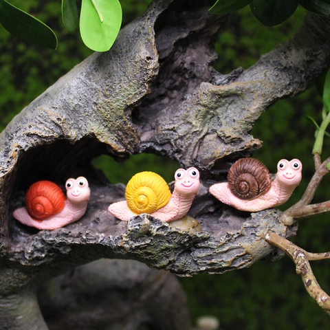Miniature Snail Figurines Resin Cute Colorful Cartoon For Micro Landscape Fairy Garden DIY Succulent Plant Decoration Desktop Ornament