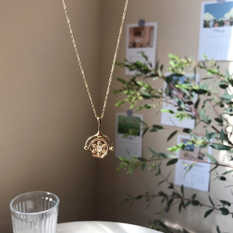 Vintage Gold Coin Pendant Necklace 925 Sterling Silver Gold Plated Starburst Zircon French Style For Women