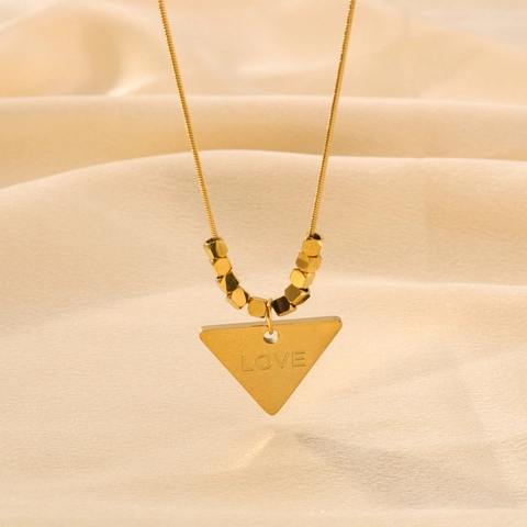 Collana Con Ciondolo A Triangolo Acciaio Inossidabile Placcato Oro 18K Letra Love Catena A Serpente Per Donna