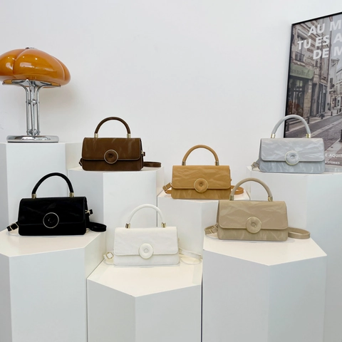 Borsa A Spalla Da Donna In Pelle PU Pieghettata Borsa A Mano Vintage Fibbia Metallica Rotonda Tracolla Moda Inverno Versatile