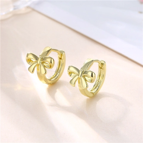 Polierte Schmetterling Schleife Creolen Kupfer 18K Vergoldet Süßer Minimalistischer Modeschmuck Für Frauen Mädchen Geschenk