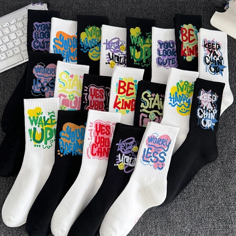 Crew Socks Cotton Polyester Blend Breathable Streetwear Graffiti Letter Print Mid Calf Athletic Hosiery For Men Women