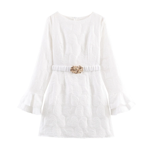 Elegantes Mini Kleid Mit Rosen Jacquard Langen Ausgestellten Ärmeln Rundhalsausschnitt Und Gürtel Für Damen