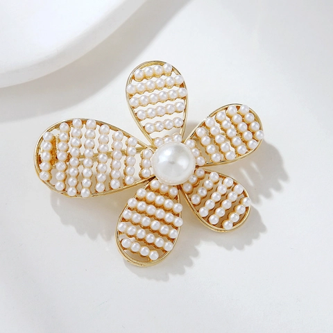 Broche Camélia en Alliage d'Or Élégante Avec Perles Artificielles Style Coréen Boucle de Foulard Bijou Femme Accessoire Cadeau