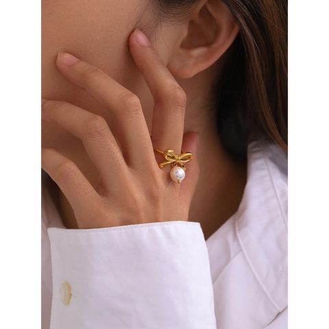 Edelstahlschmuck 18K Vergoldet Schleife Herz Anhänger Halskette Verstellbarer Künstliche Perlenring Und Zirkonia Ohrringe Für Damen