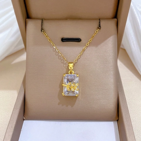 Rectangle Zirconia Pendant Necklace Titanium Stainless Steel Copper Micro Inlaid Leaf Gold Clavicle Chain For Women Elegant Jewelry