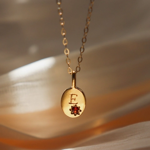Collana In Acciaio Inossidabile Con Ciondolo Ovale Placcato Oro 18K Letra Iniziale E Zircone Stella Gioiello Zodiaco