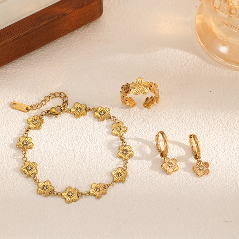 Edelstahl Blume Halskette Und Ohrringe Und Ring Und Armband Mit Strass Vergoldet Elegante Mode Schmuck Für Frauen