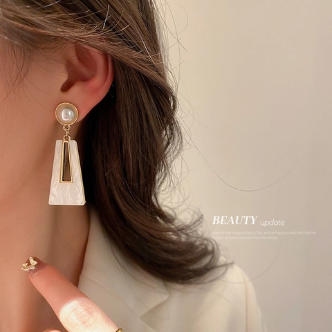 Orecchini Pendenti Trapezoidali Geometrici Lega Acrilico Imitazione Perla Artificial Con Perno In Argento Moda Per Donne