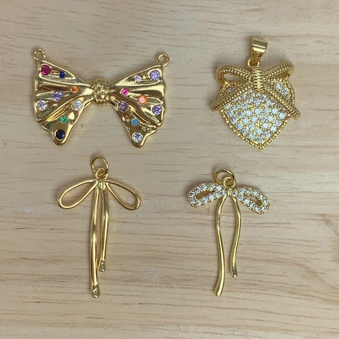 Pendants Noeud Coeur Cuivre Plaqué Or 18K Micro Zircon Accessoires Bijoux DIY Pour Collier Bracelet Femmes